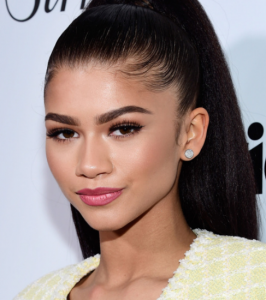 Zendaya Bio Age Facts Wiki Birthday Net Worth Euphoria Hbo Red Hair Tom Holland Dating Hunter Parents Spider Man Shake It Up Songs