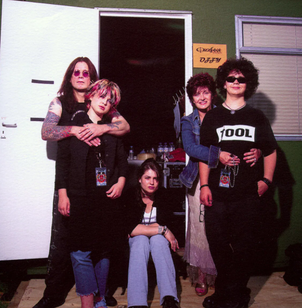 Sharon Osbourne with her husband, Ozzy and their kids