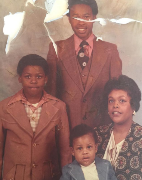 Paul Pierce with his mother and his two siblings