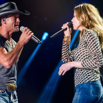 Faith Hill singing with her husband, Tim McGraw