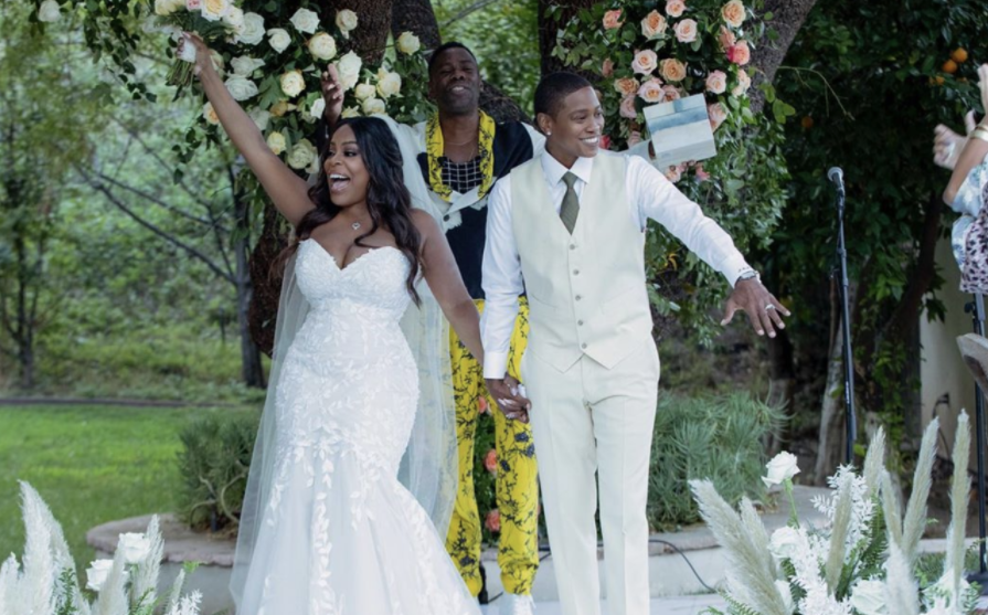 Niecy Nash and her husband, Jessica Betts During Their Wedding