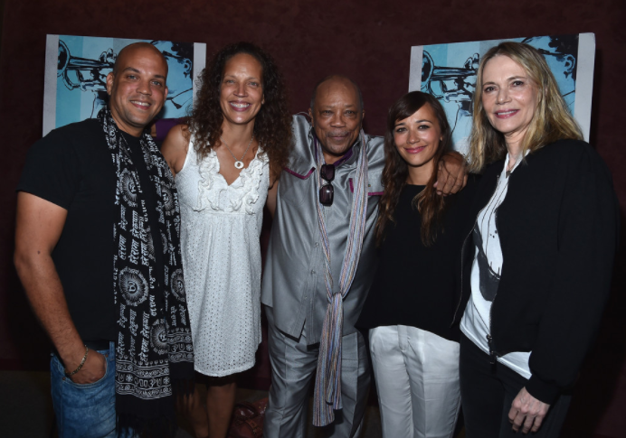 Quincy Jones with her ex-wife, Peggy Lipton and their kids, Quincy Jones III, Martina Jones, Quincy Jones, Rashida Jones