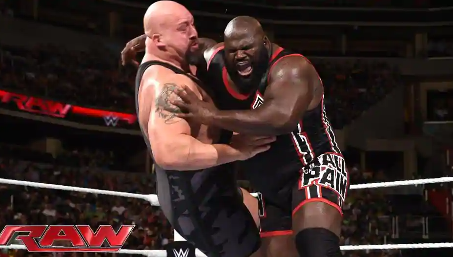 Mark Henry Fighting Against Big Show