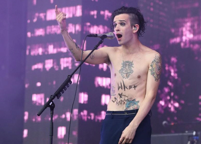 Matthew Healy, the lead singer of The 1975