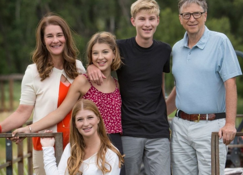 Rory John Gates With His Parents and Siblings