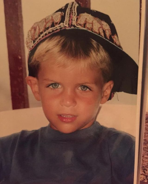 Maxi Iglesias During His Childhood