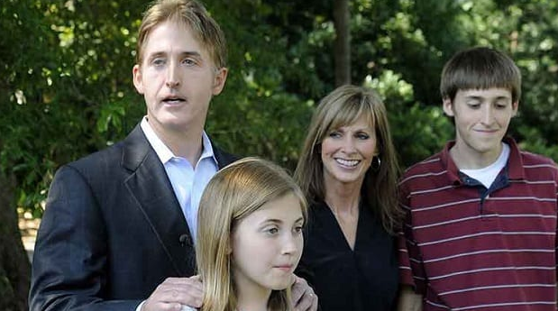 Trey Gowdy with his Wife and Children