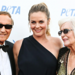 Alicia Silverstone Parents; Monty (father in left) and Deirdre (mother in right)