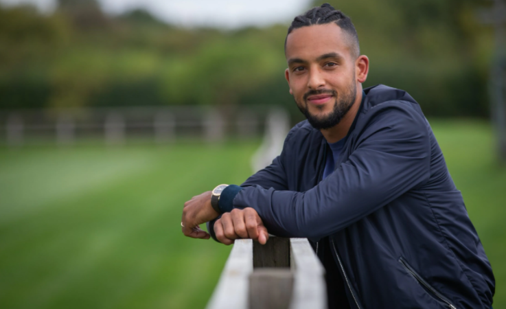 Theo Walcott Bio, Net Worth, Age, Family, Height, Salary, Current Team