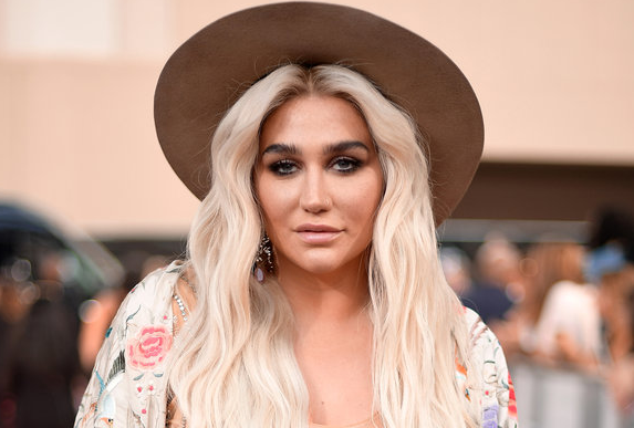 Kesha - Bio, Net Worth, Age, Facts, Wiki, Affair, Husband, Parents, Height