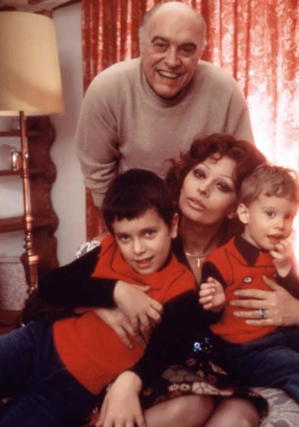 Sophia Loren with husband Carlo Ponti and their kids