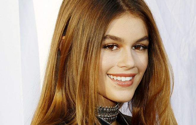 Kaia Gerber Birthday, Wiki, Bio, Net Worth, Dating, Boyfriend, Pete ...