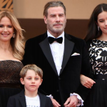 Kelly Preston with her husband and childrens