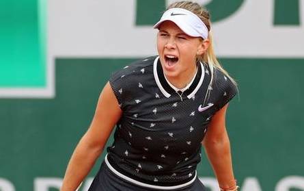 Amanda Anisimova - Bio, Age, Facts, Wiki, Birthday, Net Worth, Height