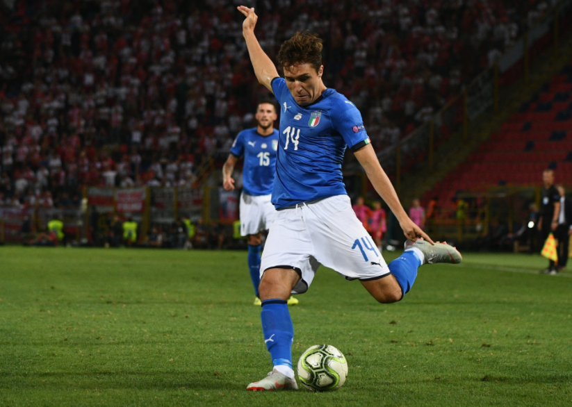 Federico Chiesa Going To Shoot The Ball