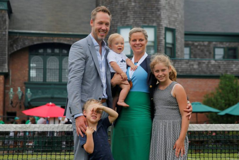 Kim Clijsters with her husband, Brian Lynch and their kids