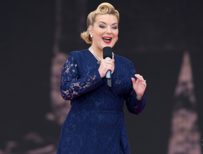 Sheridan Smith Singing