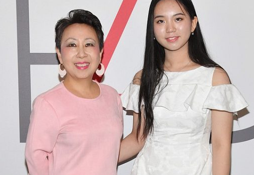 Xi Mingze With Her Mom Peng Liyuan