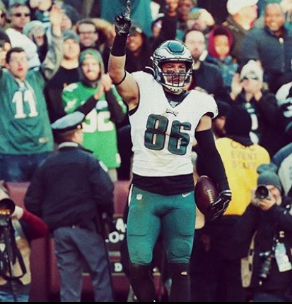 Zach Ertz Cheering Up After Winning With 1-0