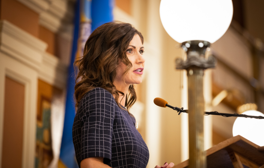 Kristi Noem Bio, Net Worth, Age, Husband, Married, Ethnicity, Education ...