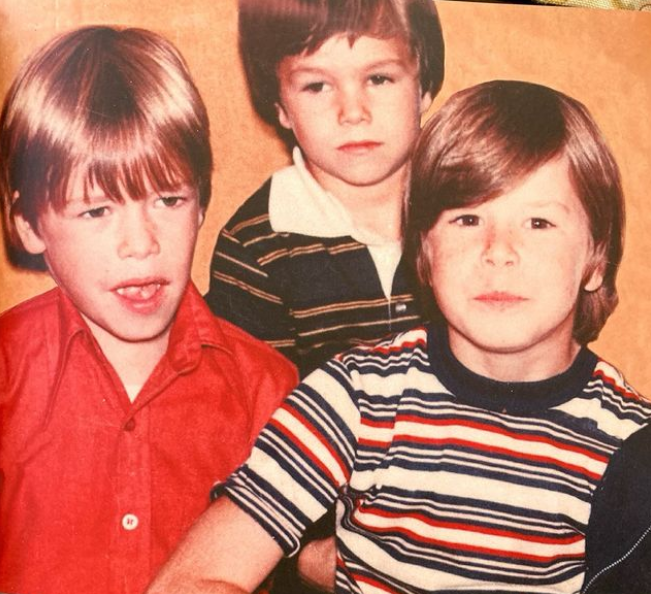 Mark Wahlberg with his brothers
