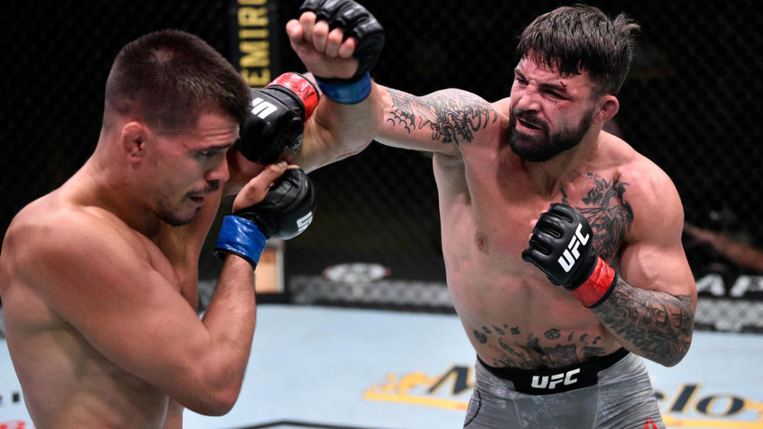 Mike Perry against Mickey Gall