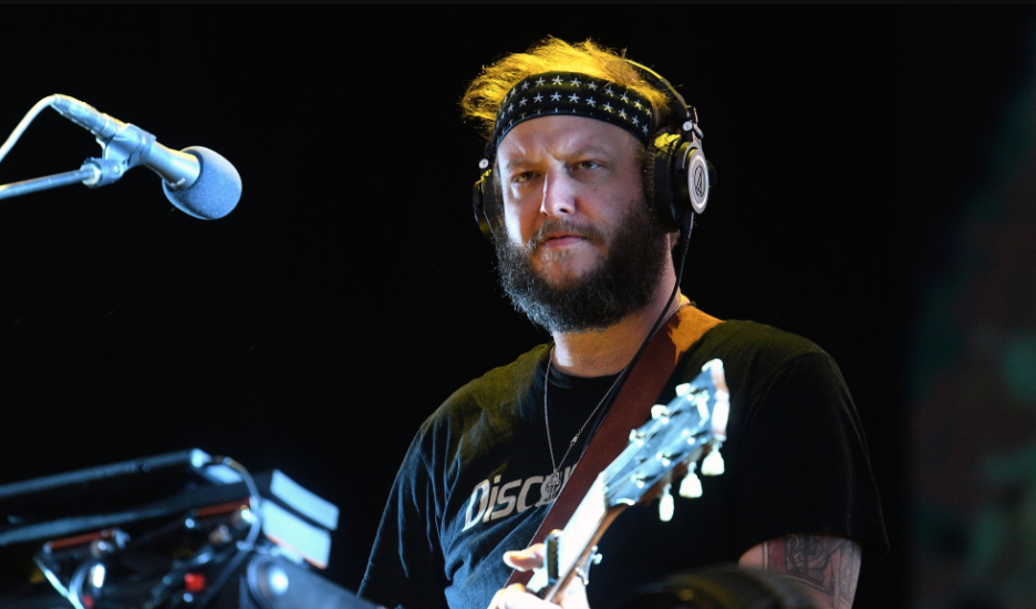 Justin Vernon (Bon Iver) Bio, Net Worth, Albums, Tour, Band, Career, Girlfriend, Fact, Age, Family