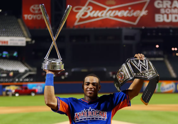 Yoenis Cespedes with his awards