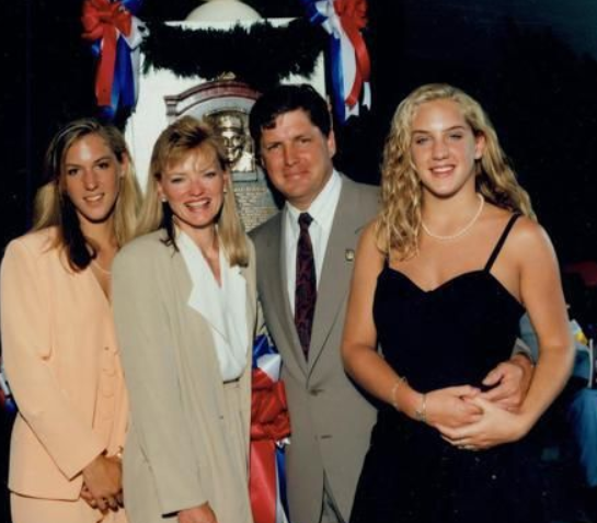 Tom Seaver with his wife, Nancy and their daughters