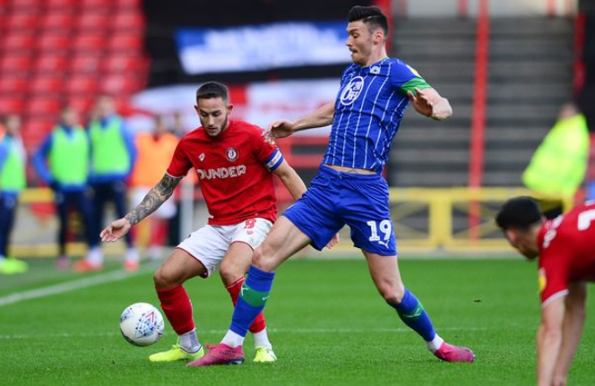 Kieffer Moore against the oppoennet