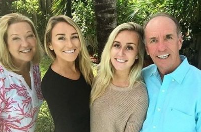 Nicole Hocking with her family; father, mother and sister