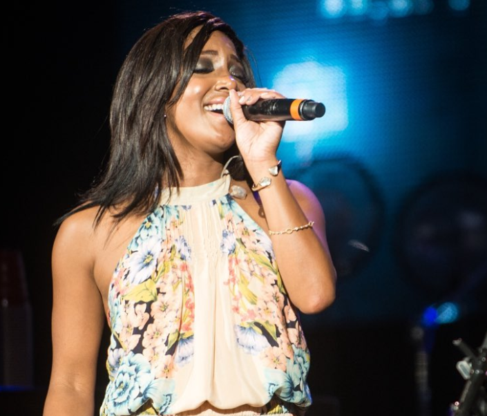 Mickey Guyton Singing