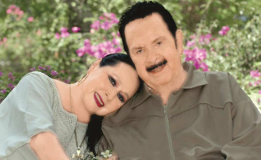 Flor Silverstre with her third husband, Antonio Aguilar