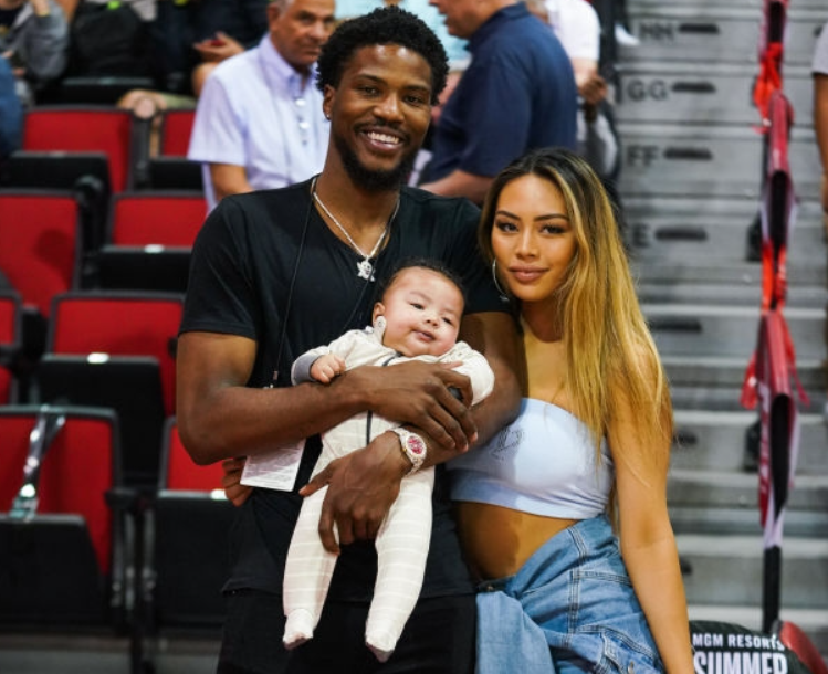 Malik Beasley with her girlfrend, Montana Helena Klein Yao and their kid