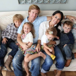Chip Gaines with his wife and kids