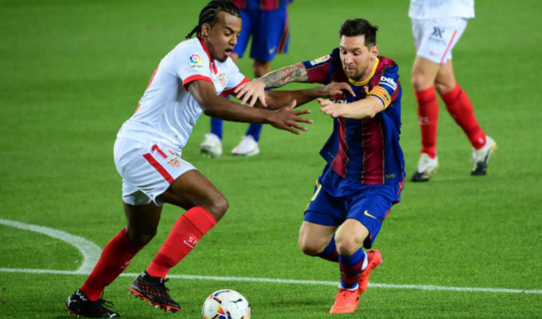 Jules Kounda Facing Against Lionel Messi