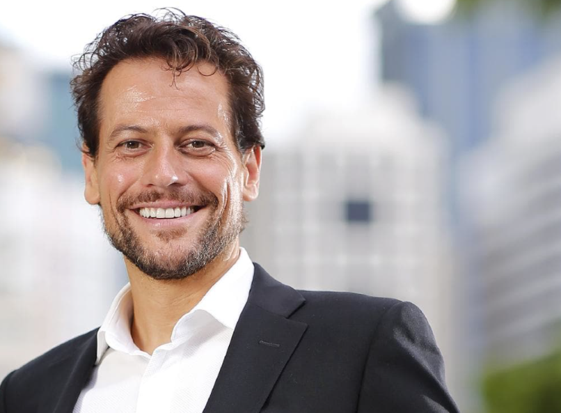 Award-winning Ioan Gruffudd