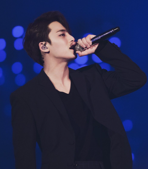 Kim Mingyu Singing