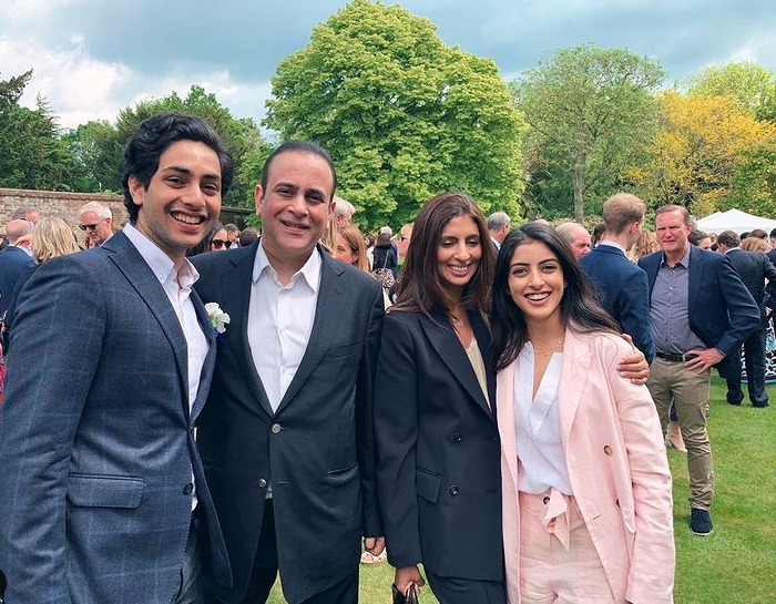 Navya Naveli Nanda with her parents and brother