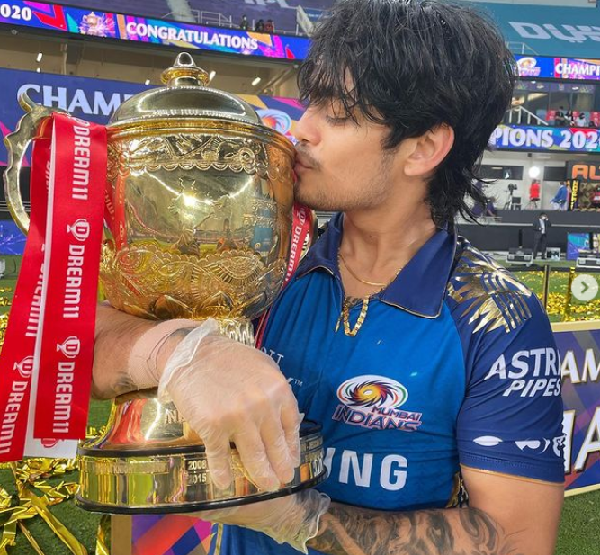 Ishan Kishan Kissing His Trophy