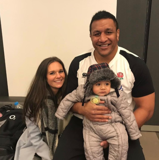 Billy Vunipola with his wife, Simmone and their kids
