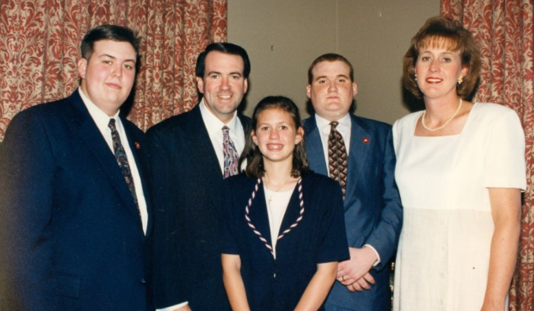 Mike Huckabee with his wife, Janet and their kids