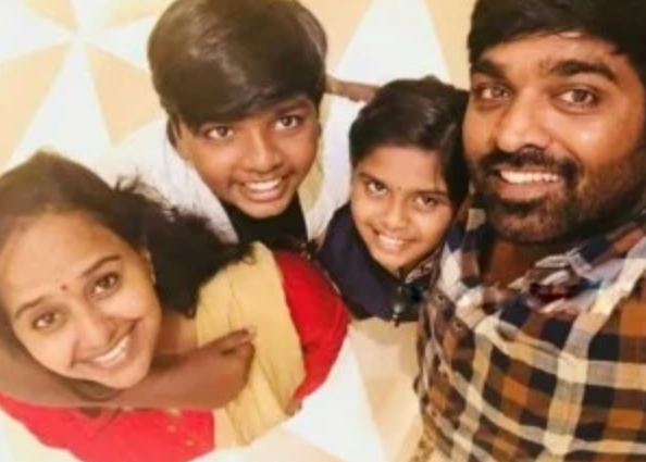 Vijay Sethupathi with his wife and kids