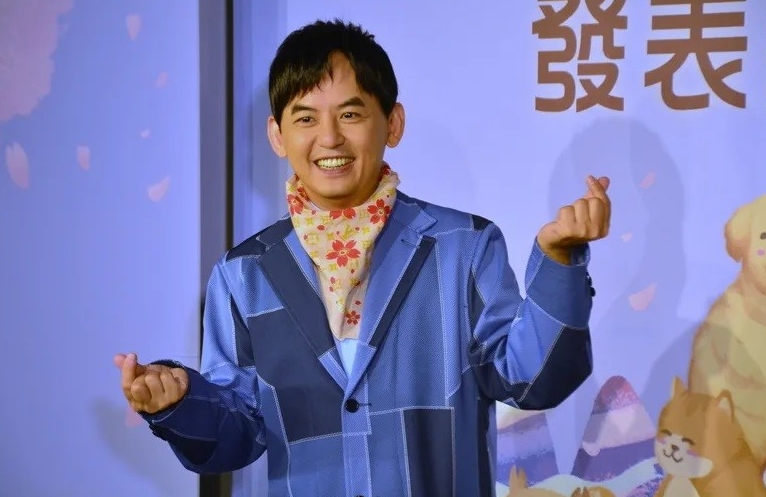 Taiwanese TV Host, Mickey Huang