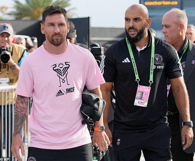 Lionel Messi's Bodyguard, Yassine Chueko